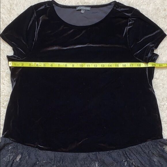 Adriana Papell L Black Velvet/Lace Top - Picture 8 of 10